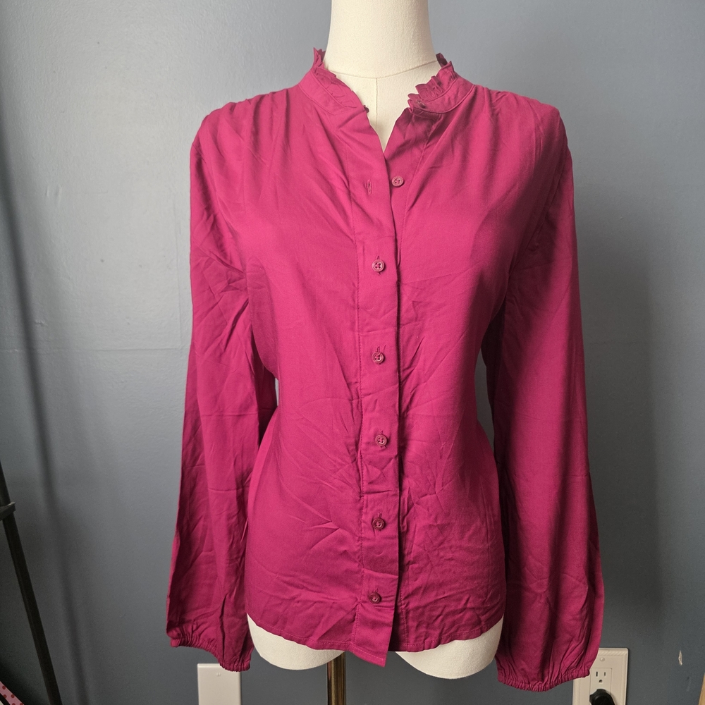 NWT Tommy Hilfiger Pink/Maroon Button-Down Magnetic Womens Shirt Size Medium